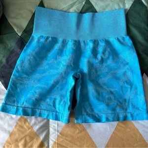 NVGTN Camo shorts size small